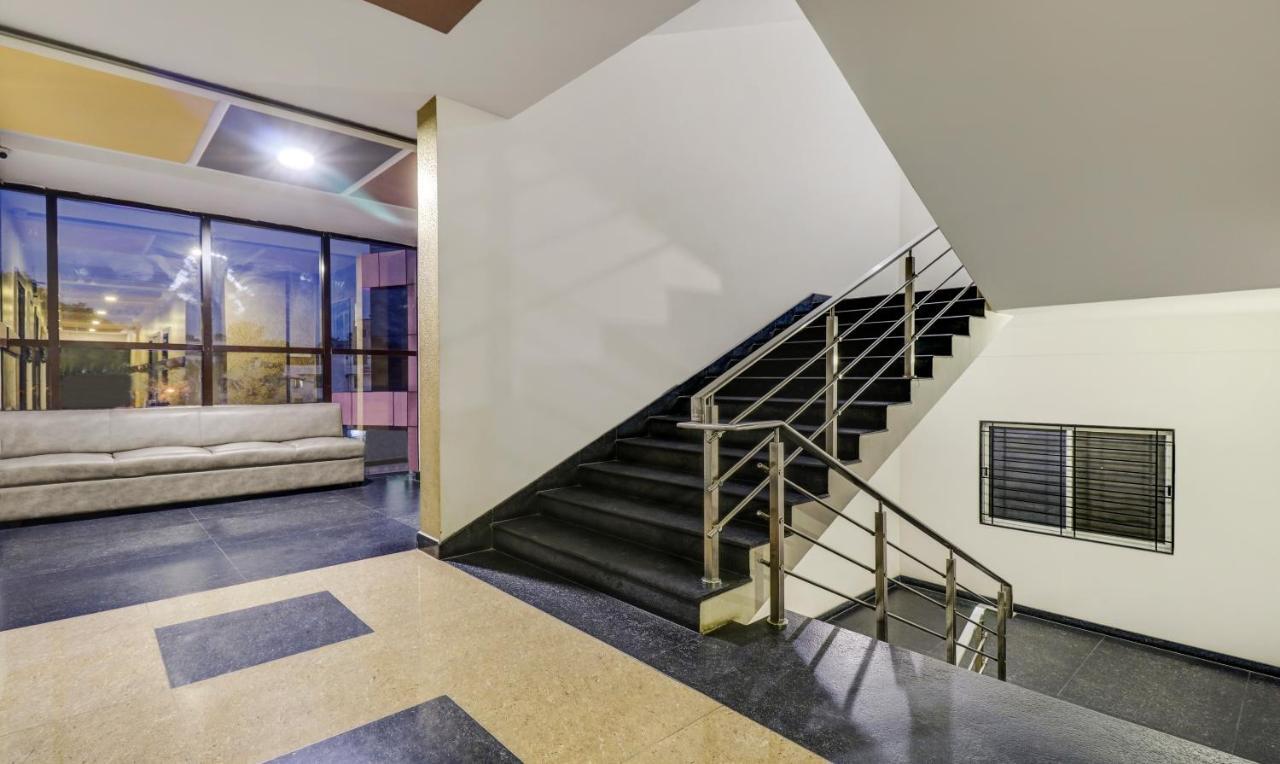 Treebo Sahara Suites 750 M From St Johns Medical College And Hospital بنغالور المظهر الخارجي الصورة